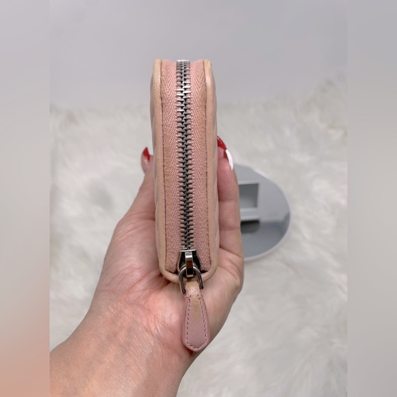 Prada Wallet w/Box - Picture 4 of 8